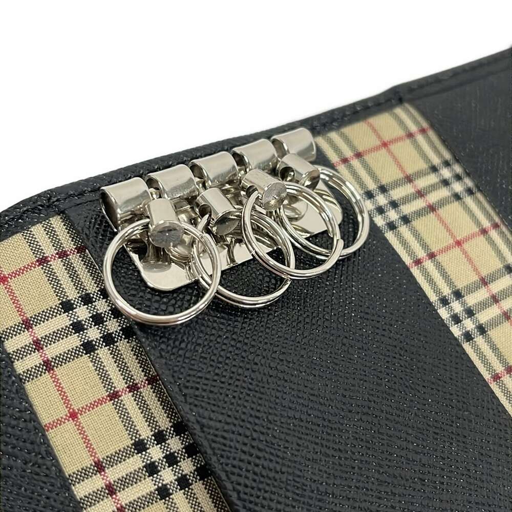 Burberry Key Case - Picture 4 of 8